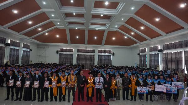 Wisuda Sarjana Angkatan ke 39 Universitas PGRI Silampari